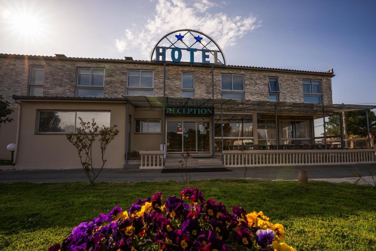 Hotel La Rocade Памие Екстериор снимка