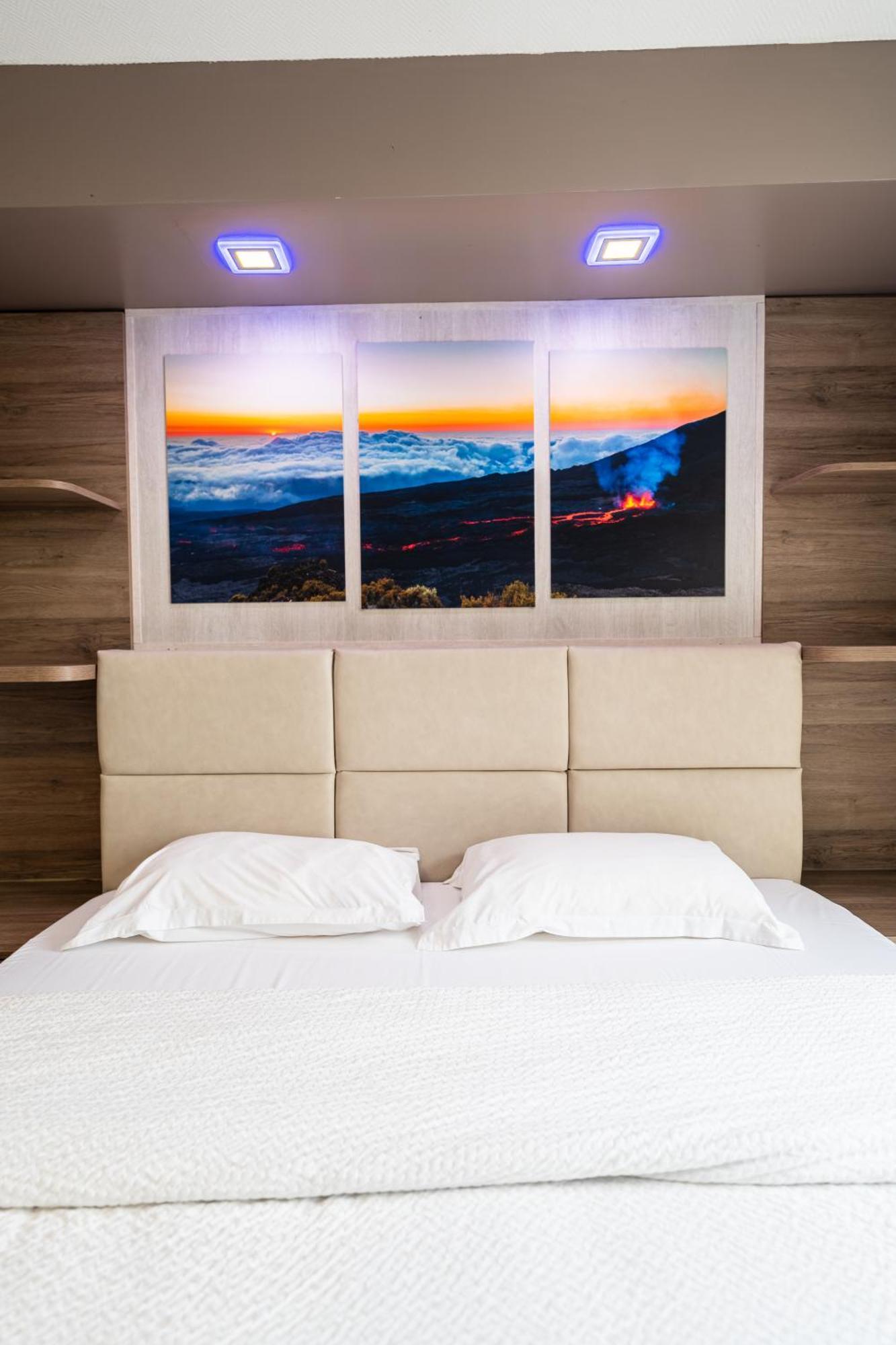 Hotel La Rocade Памие Екстериор снимка