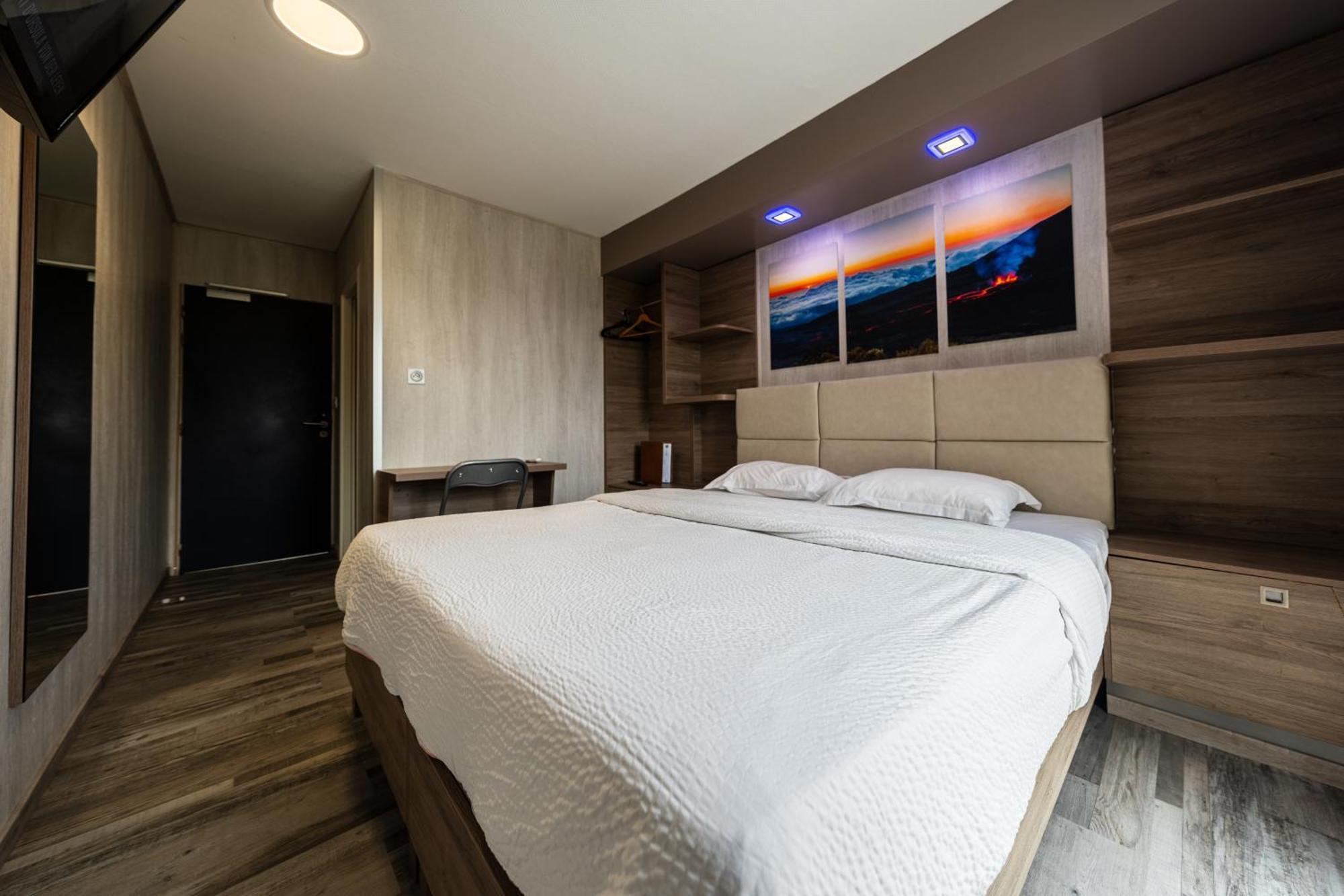 Hotel La Rocade Памие Екстериор снимка