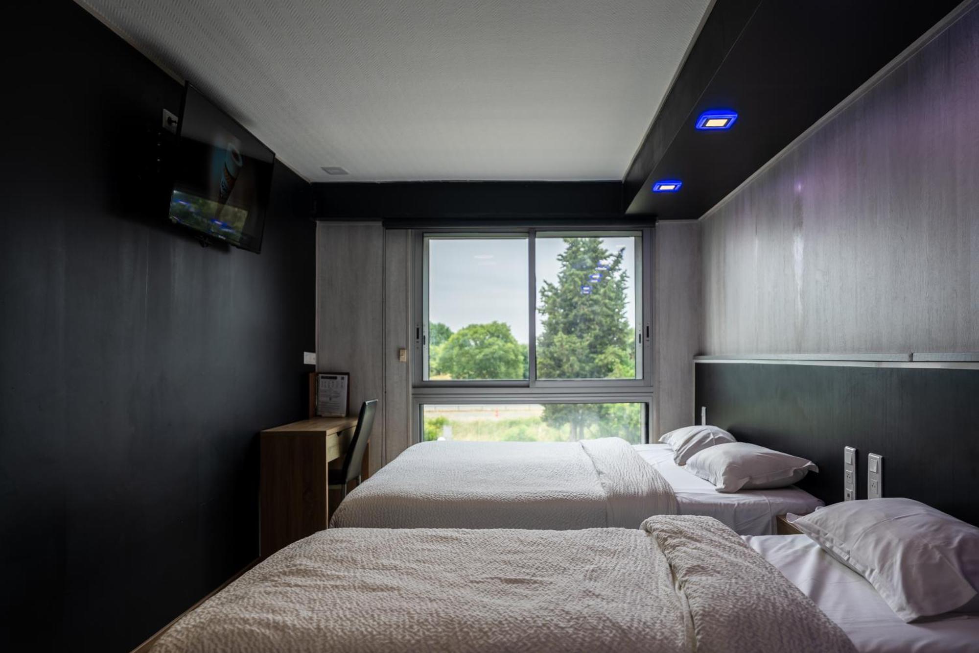 Hotel La Rocade Памие Екстериор снимка