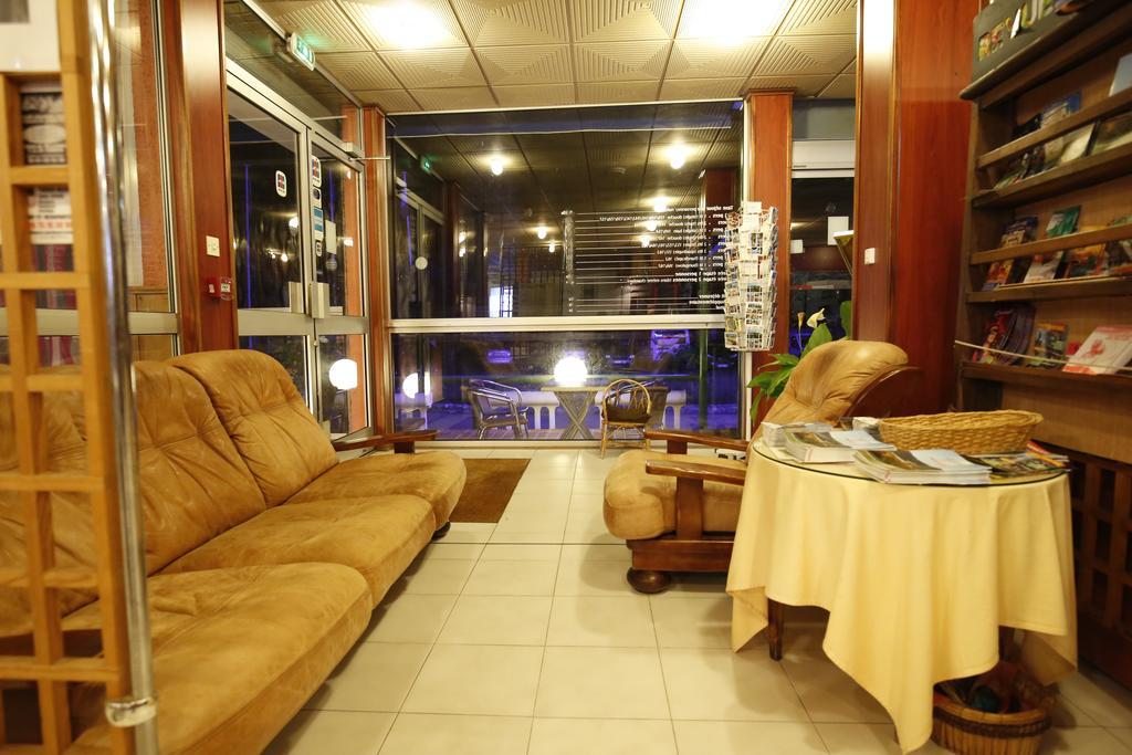 Hotel La Rocade Памие Екстериор снимка
