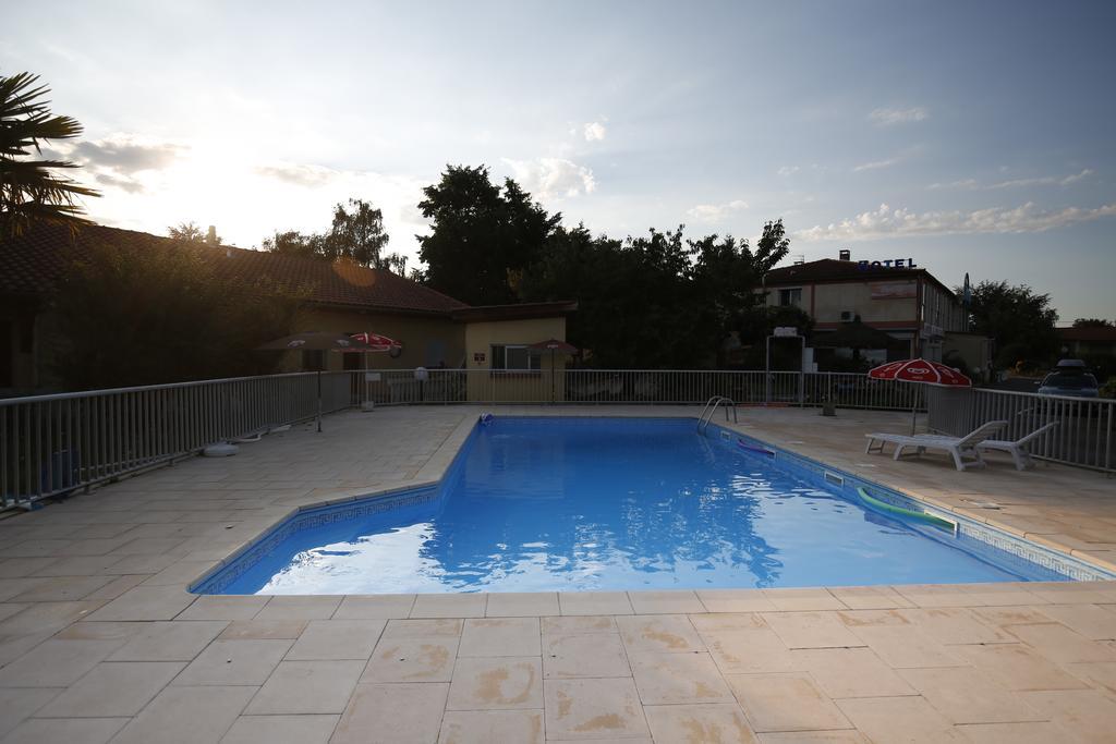 Hotel La Rocade Памие Екстериор снимка